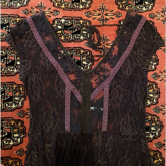 Kimchi Blue Lace Dress - Picture 5 of 5